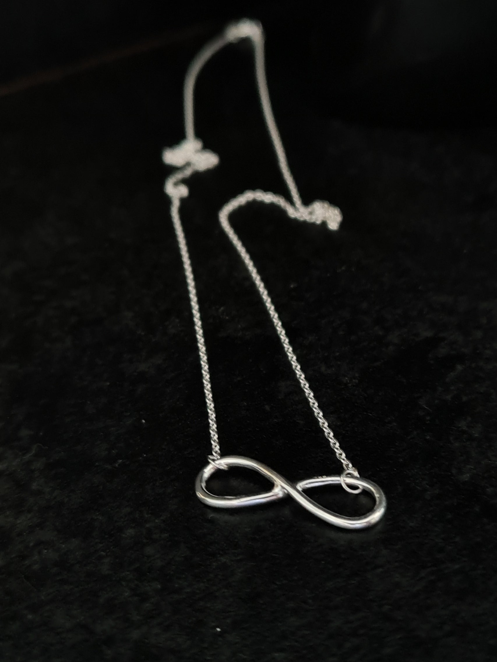 925 INFINITY SHAPED NECKLACES