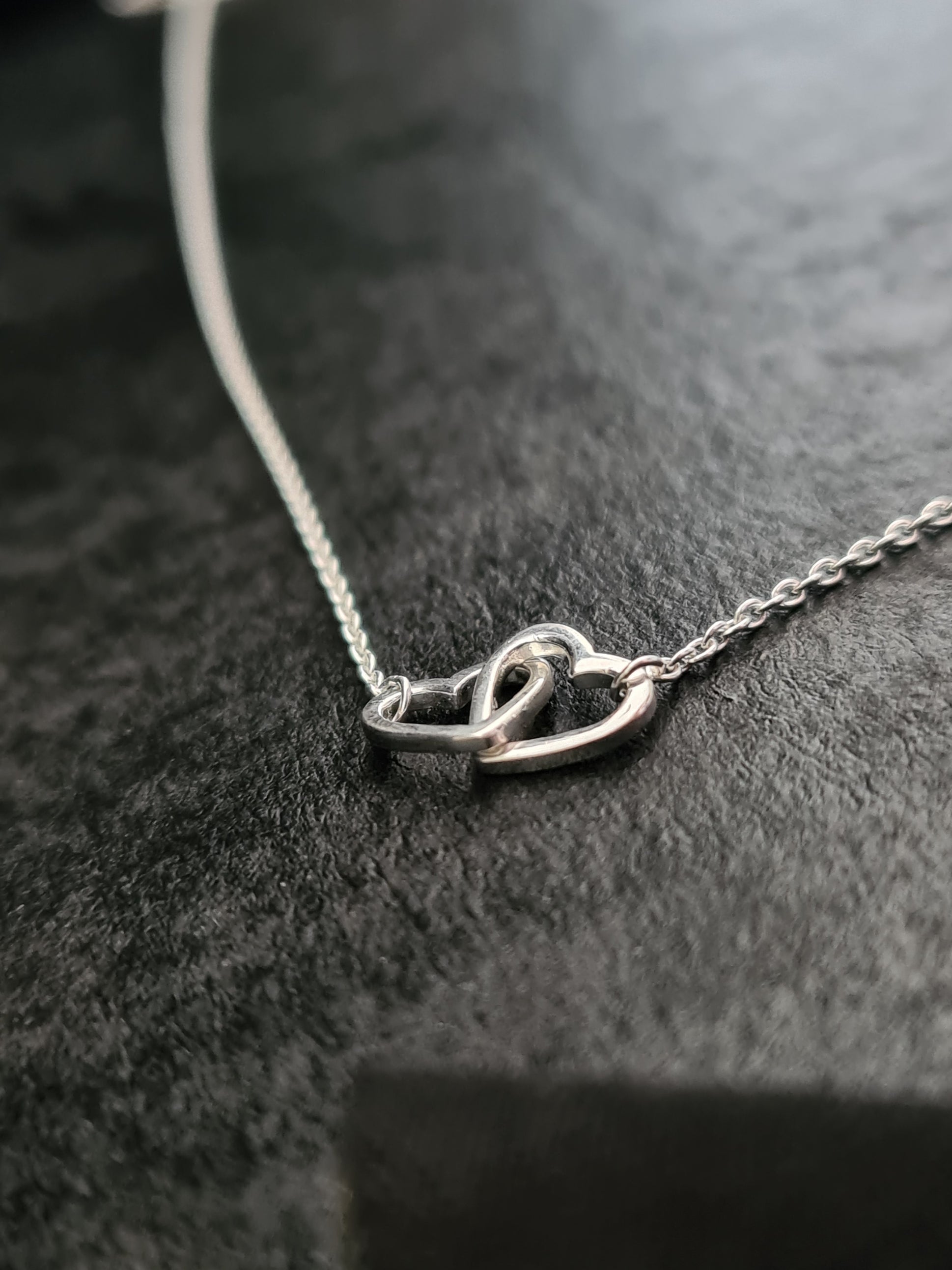  Intertwined Heart Necklaces Line