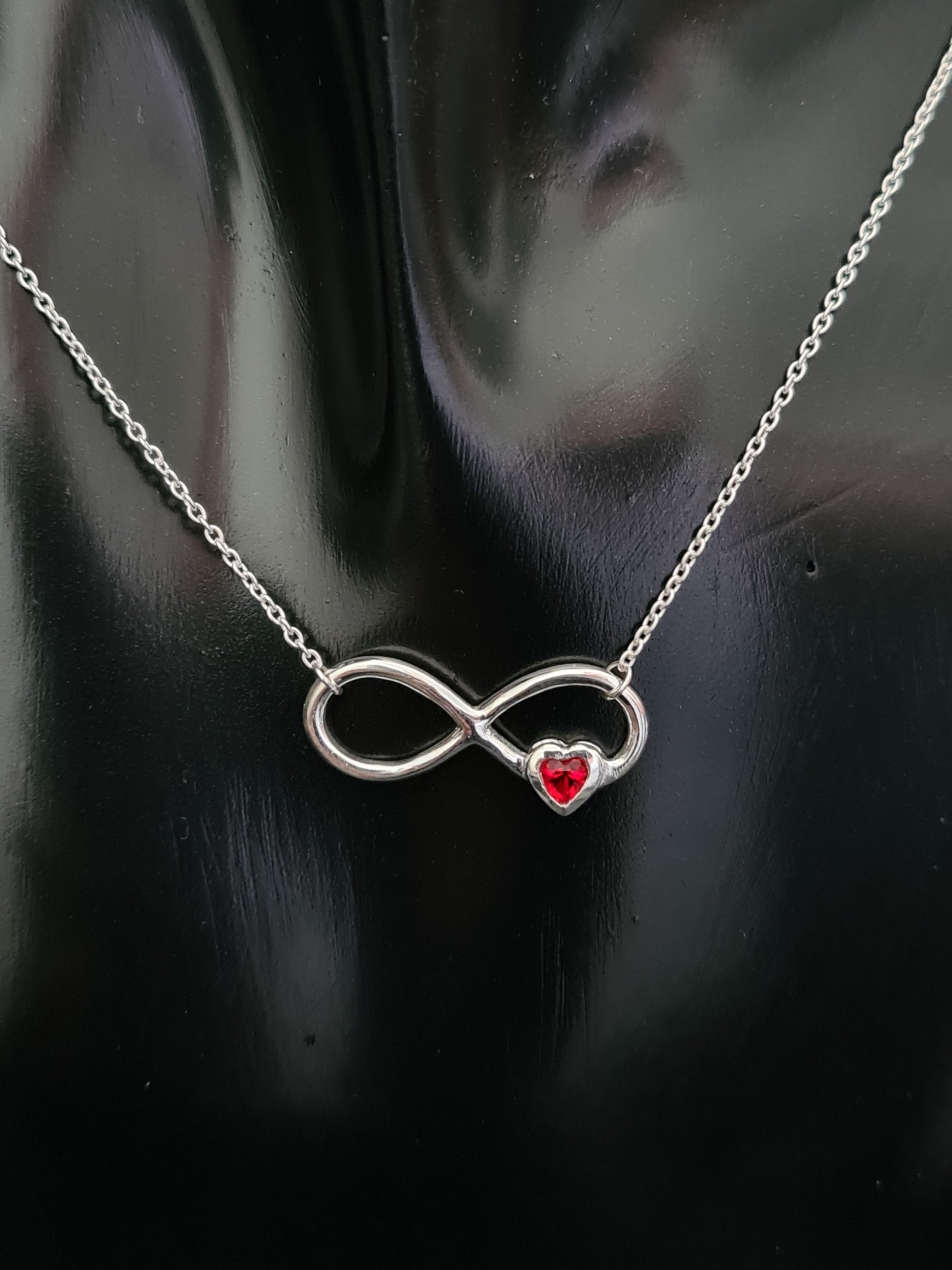 925 INFINITY WITH HEART SHAPED NECKLACE