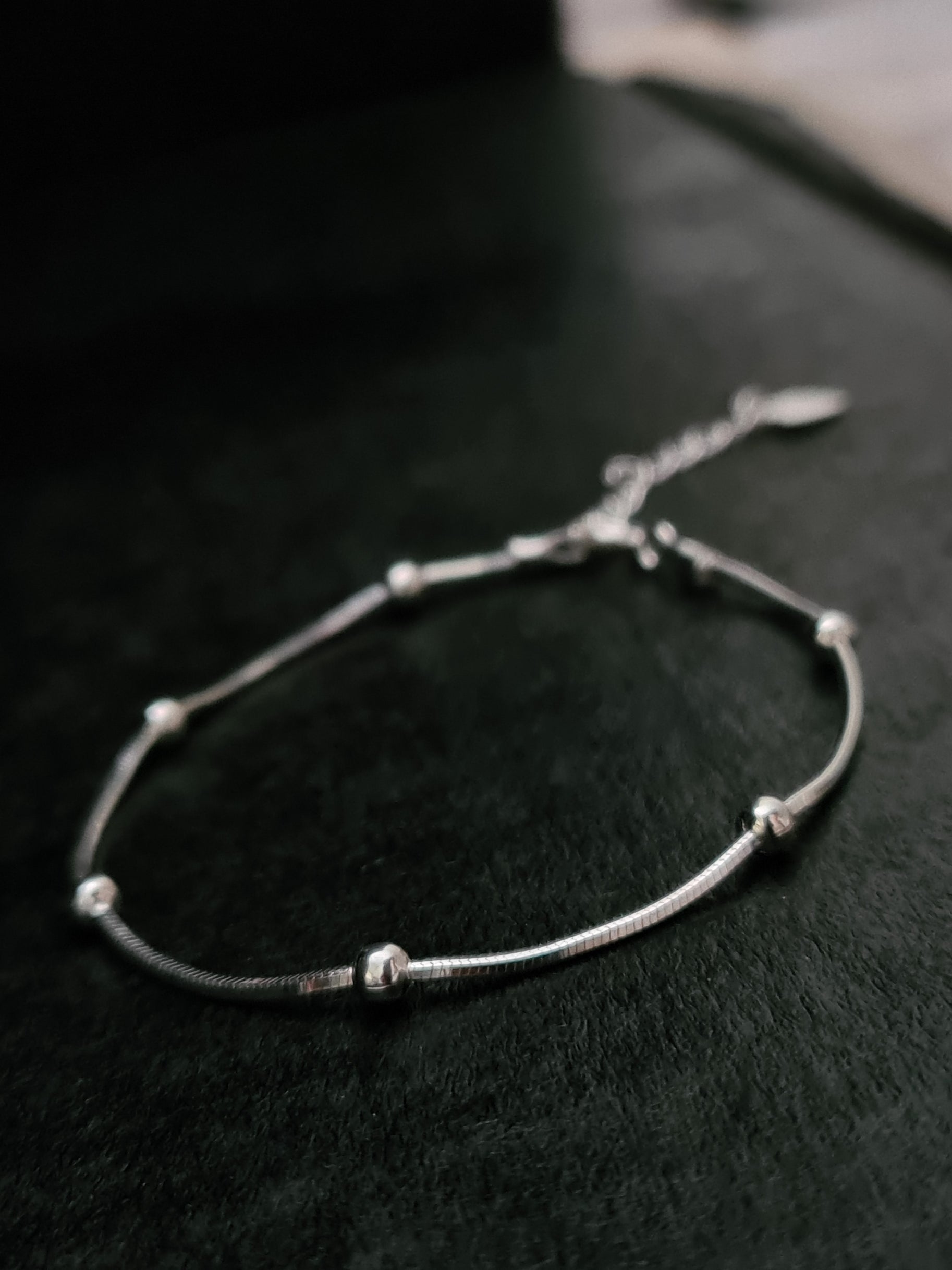 Pure Silver Fashion Simple Bead Snake Bone Bracelet